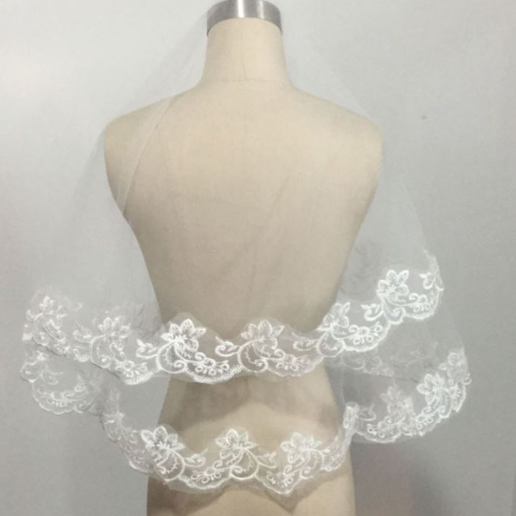 1 Layered Wedding Bridal Lace Veils